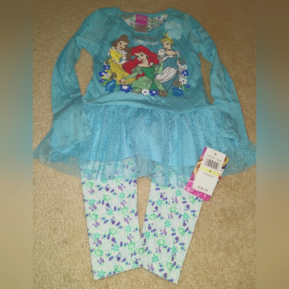 Disney Princess two piece set 4 NWT